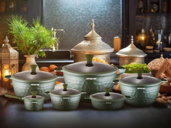 مجموعة أرشيا الفاخرة 12 قطعة باللون الأخضر الزاهي.
